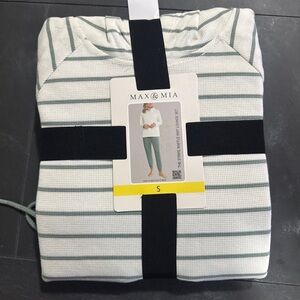 Max & Mia Women's Striped Pajama Set - White and Gray